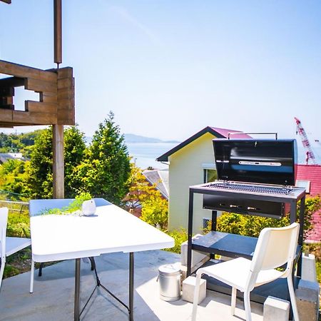 Awaji Seaside Log House In Goshiki 1 Villa Sumoto ภายนอก รูปภาพ